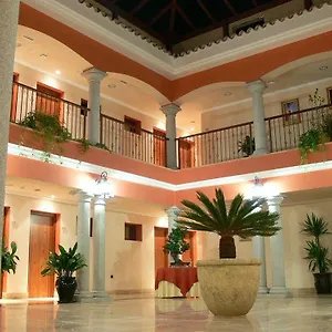 Hotel Dólmenes ***